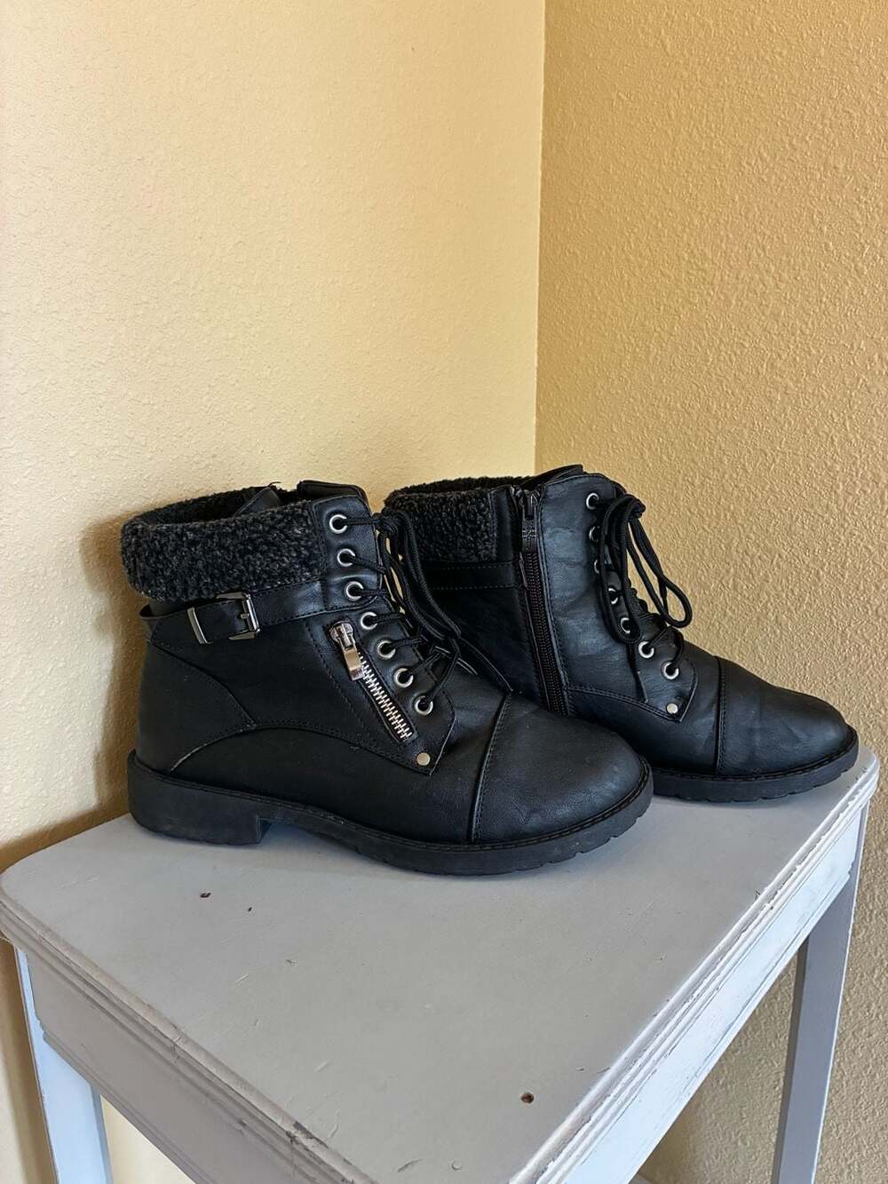 Wanted Barrie Shearling Collar Ankle Boots Black